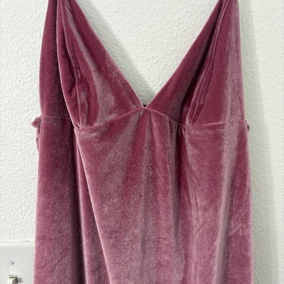Victoria's Secret Slip V-Neck Velvet Dress Pink Size M Adjustable Straps - Picture 4 of 7